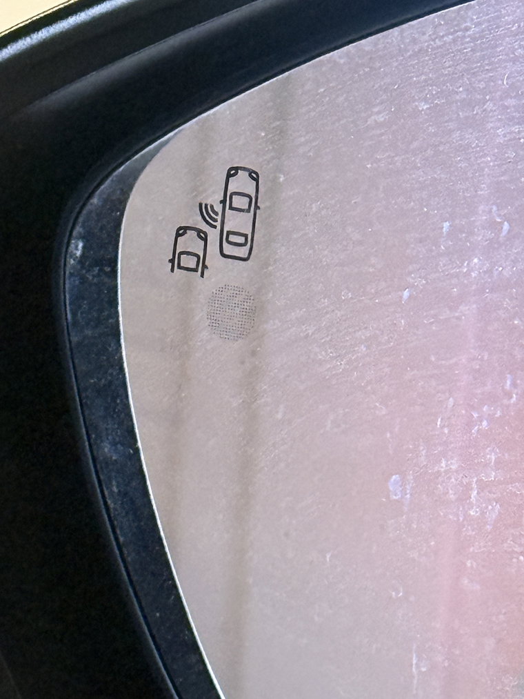 Vehicle Image 26