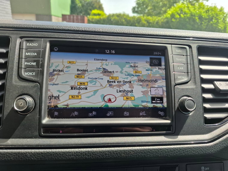 Vehicle Image 9