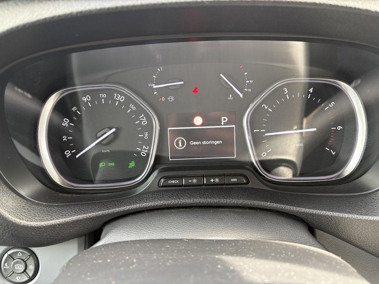 Vehicle Image 23