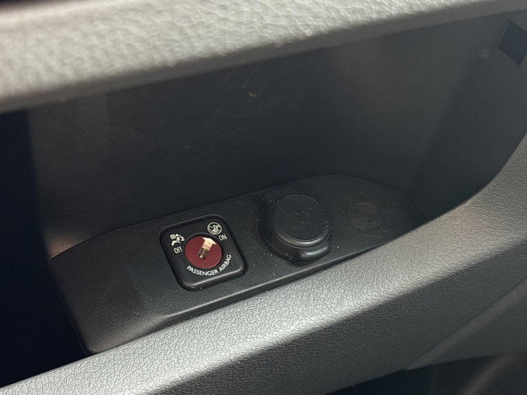 Vehicle Image 28