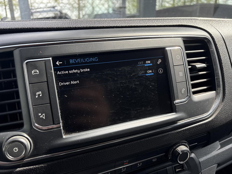 Vehicle Image 37