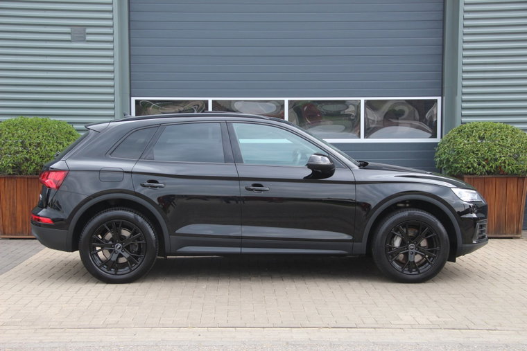 Vehicle Image 22