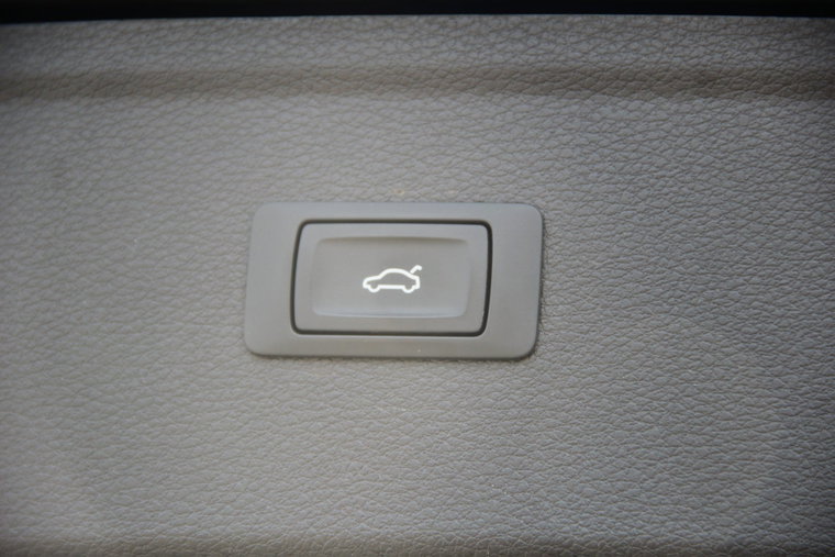 Vehicle Image 37