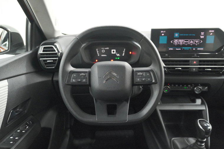Vehicle Image 23