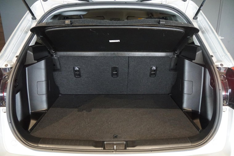 Vehicle Image 18