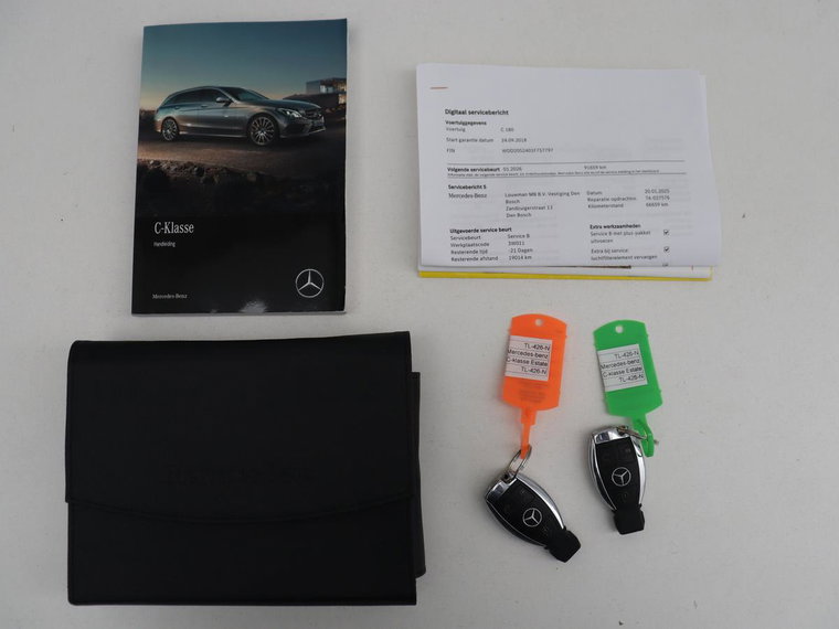 Vehicle Image 30