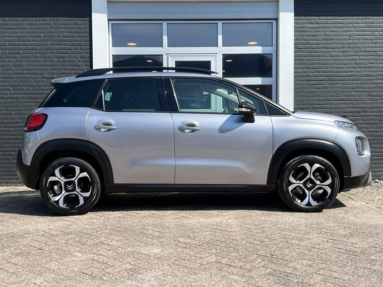 Vehicle Image 17