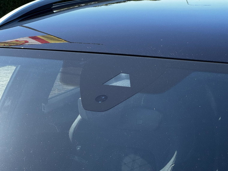 Vehicle Image 25