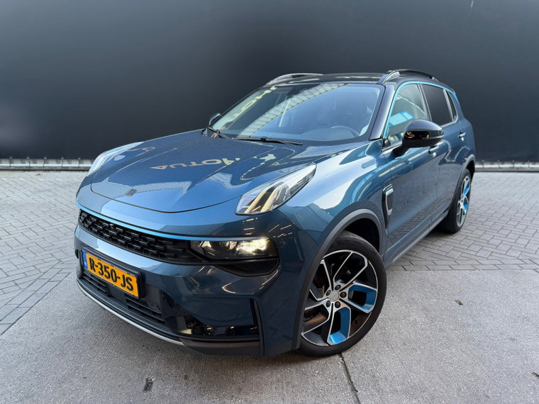 Vehicle Image 4