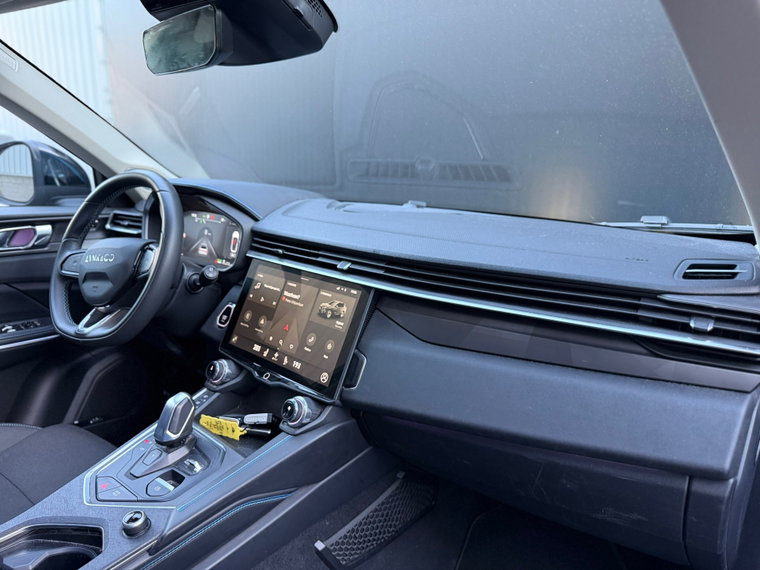 Vehicle Image 22