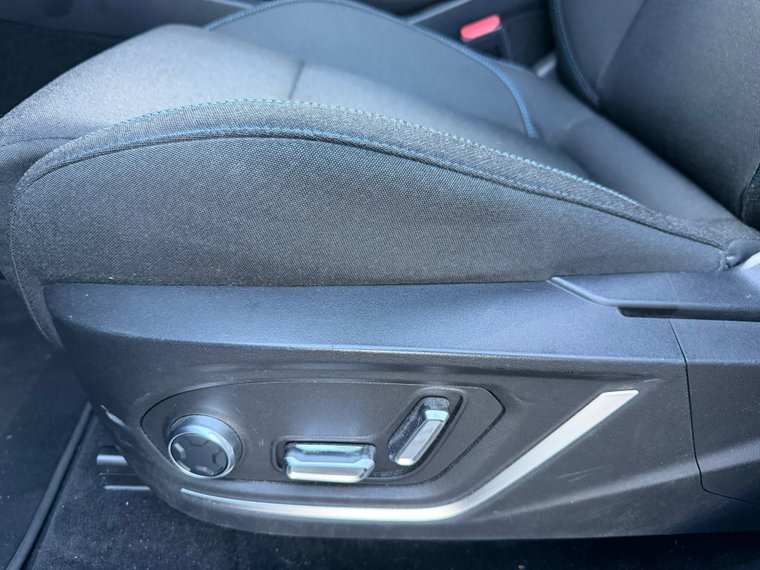 Vehicle Image 39
