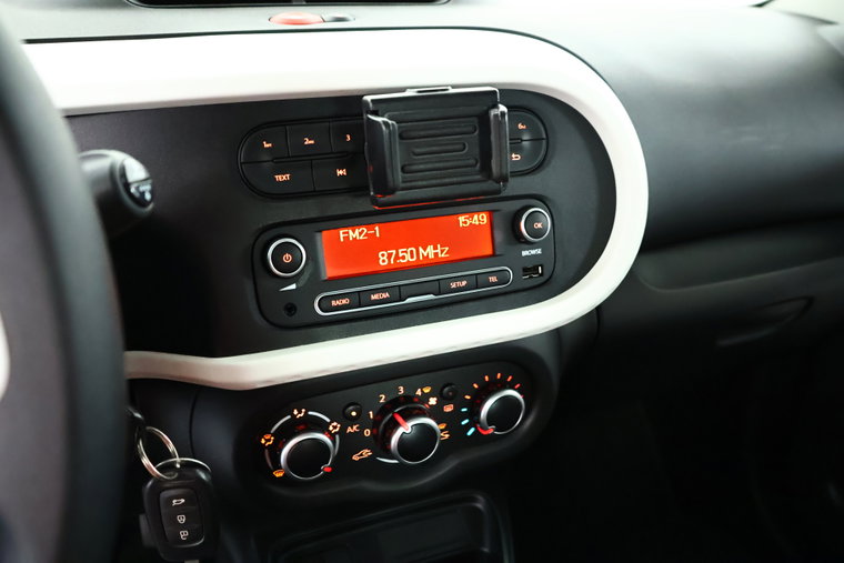 Vehicle Image 22