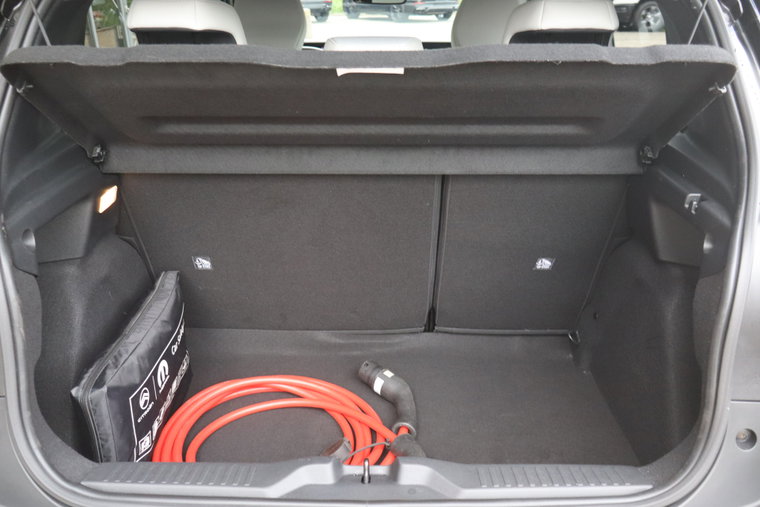Vehicle Image 31