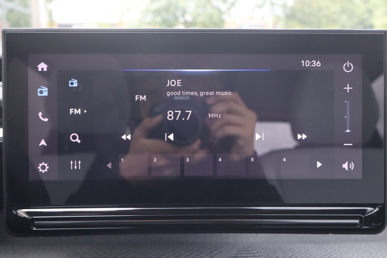 Vehicle Image 11