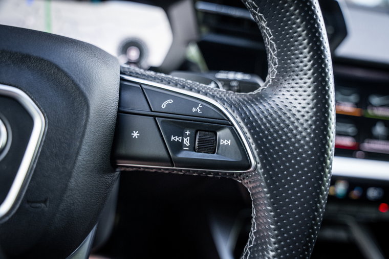 Vehicle Image 35