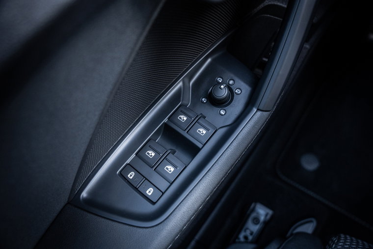 Vehicle Image 37