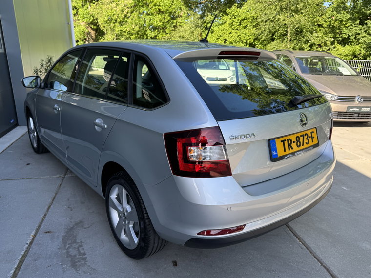 Vehicle Image 37