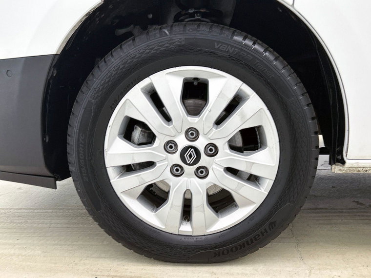 Vehicle Image 35