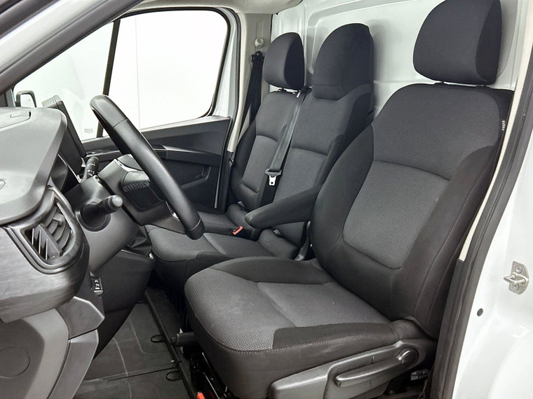 Vehicle Image 36