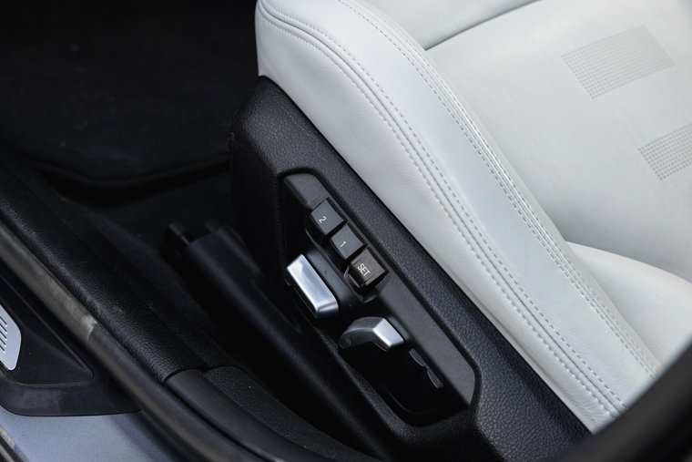 Vehicle Image 36