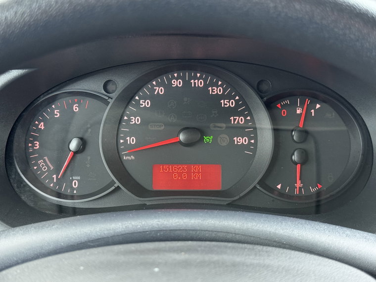 Vehicle Image 32
