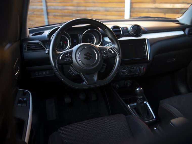 Vehicle Image 9