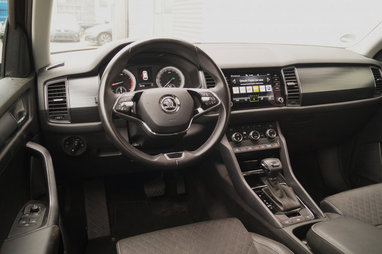 Vehicle Image 11