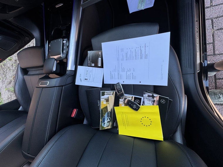Vehicle Image 35