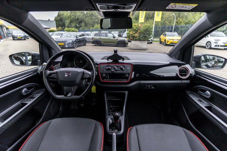 Vehicle Image 15