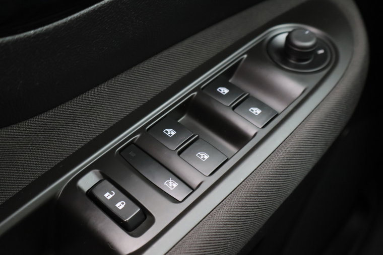 Vehicle Image 27