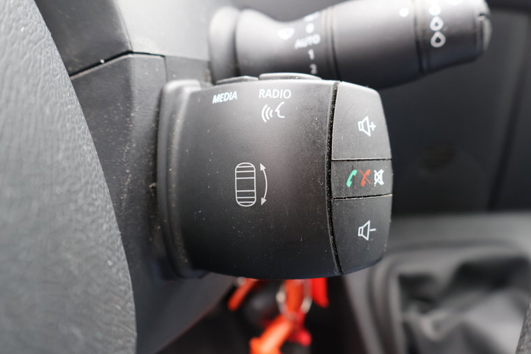 Vehicle Image 37