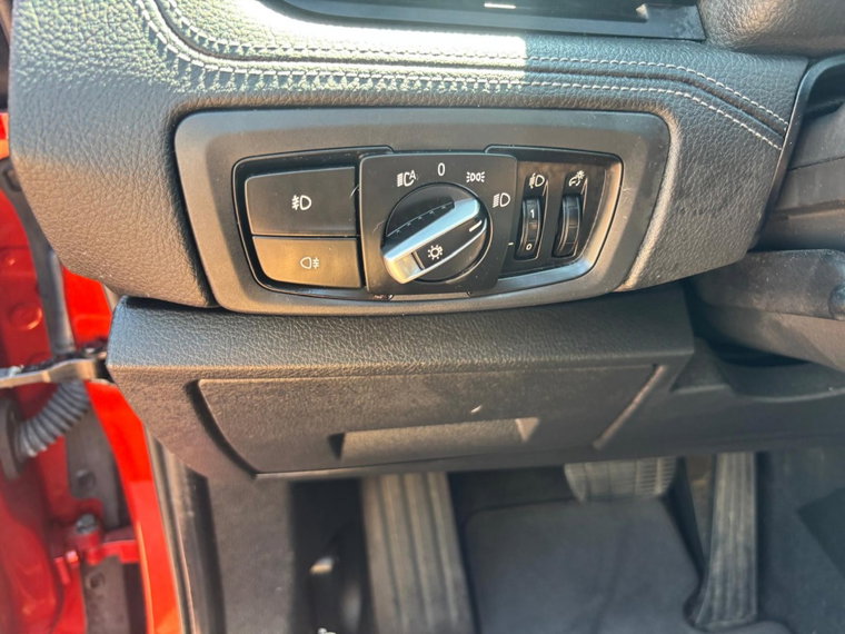 Vehicle Image 38