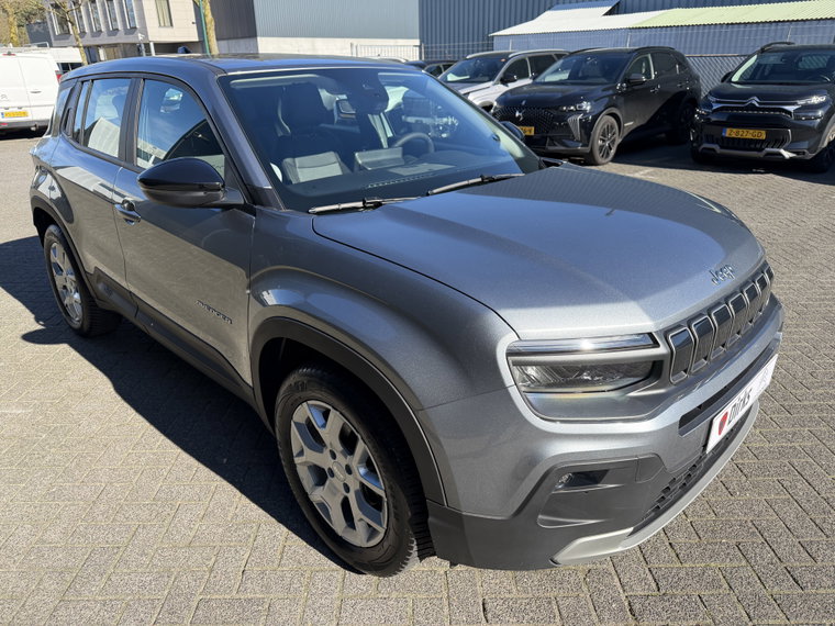 Vehicle Image 7