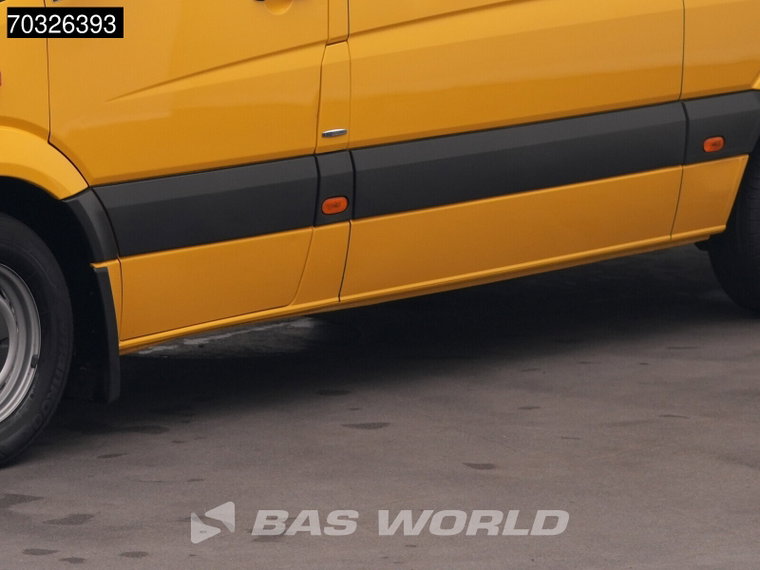 Vehicle Image 33