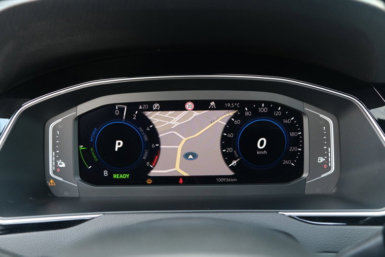 Vehicle Image 17