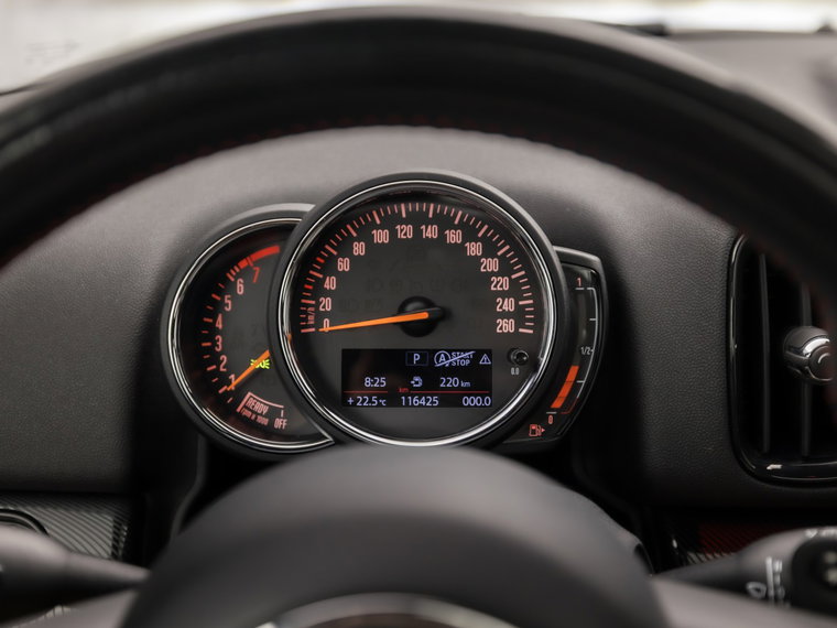 Vehicle Image 23