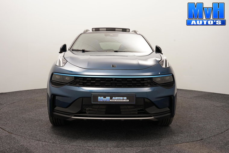 Vehicle Image 25