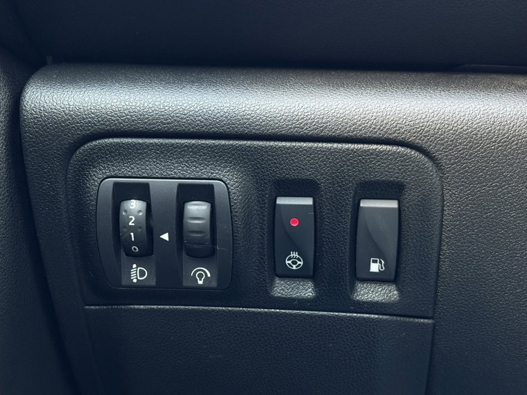 Vehicle Image 27