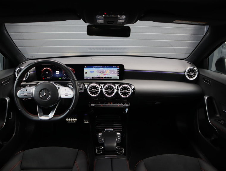 Vehicle Image 36