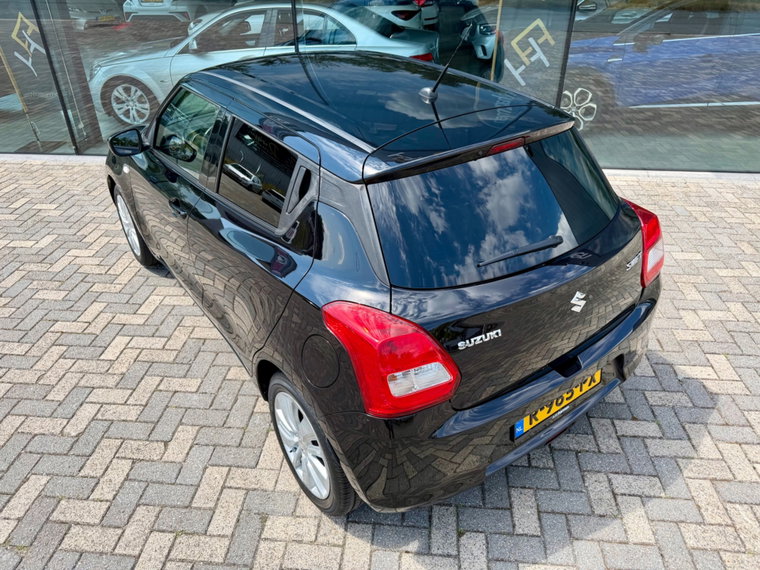 Vehicle Image 12