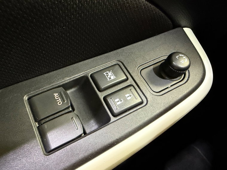 Vehicle Image 43