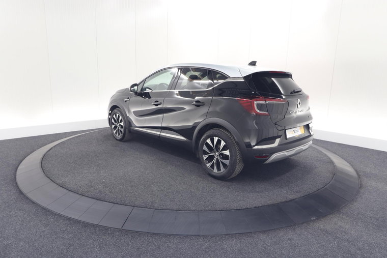 Vehicle Image 28