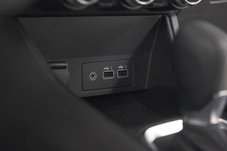 Vehicle Image 40