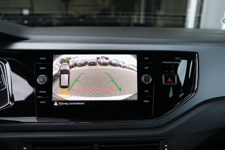 Vehicle Image 19