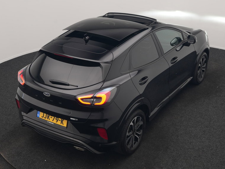 Vehicle Image 38