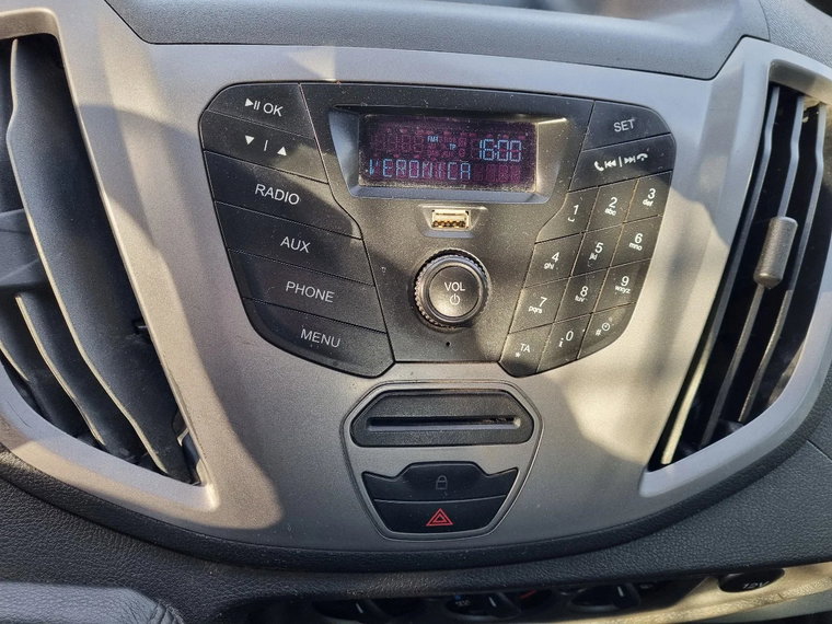 Vehicle Image 18