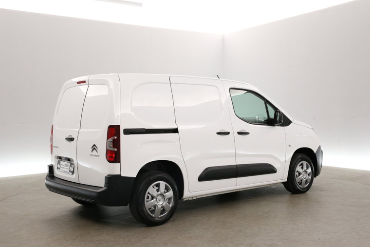 Vehicle Image 23