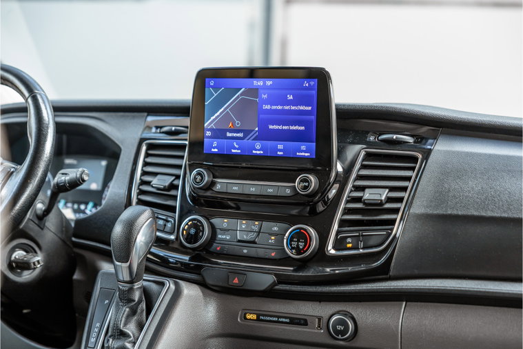 Vehicle Image 14
