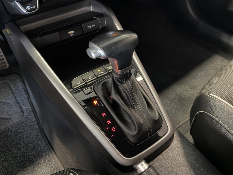 Vehicle Image 20