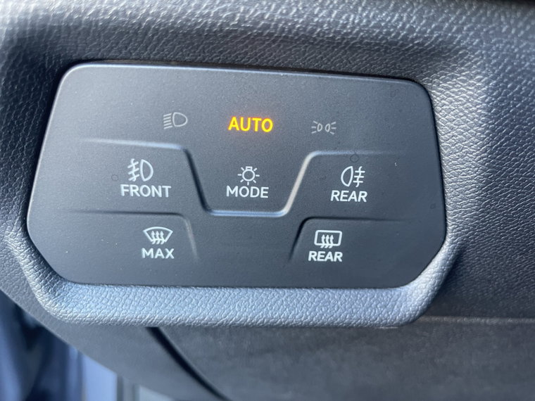 Vehicle Image 27